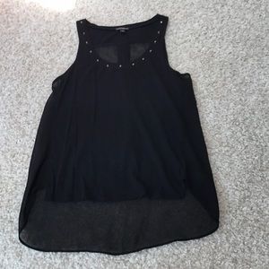 Sleeveless blouse